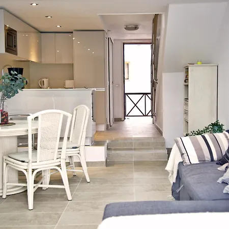2 Min Walk To Beach - Bungalow Solarium & Pool Semesterbostad