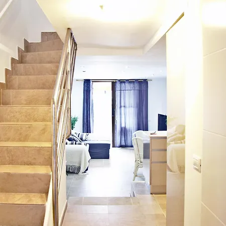 2 Min Walk To Beach - Bungalow Solarium & Pool *